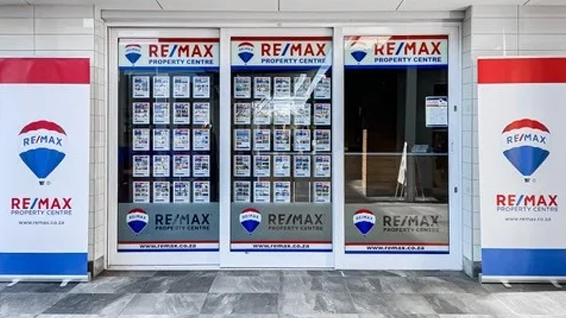 RE/MAX Property Centre